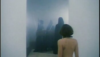 Quyến rũ tóc vàng cô bé fuck và phun với lau xanh xx ấm jizz